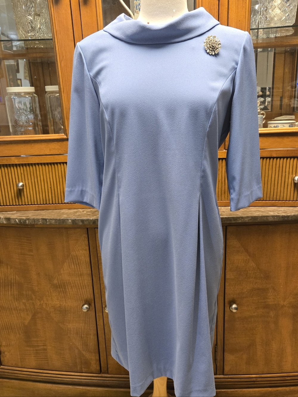 VINTAGE Lesley FAY:Elegant Light Blue Shift Dress with Collar
